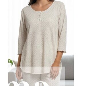 Cream and Gold Thread Button-Front Lounge Shirt with Gold Lettuce Hem